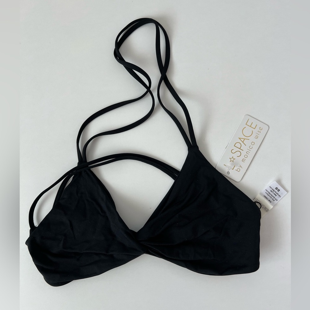 NEW with tags! L*Space Hartley Top - Black - Size: D